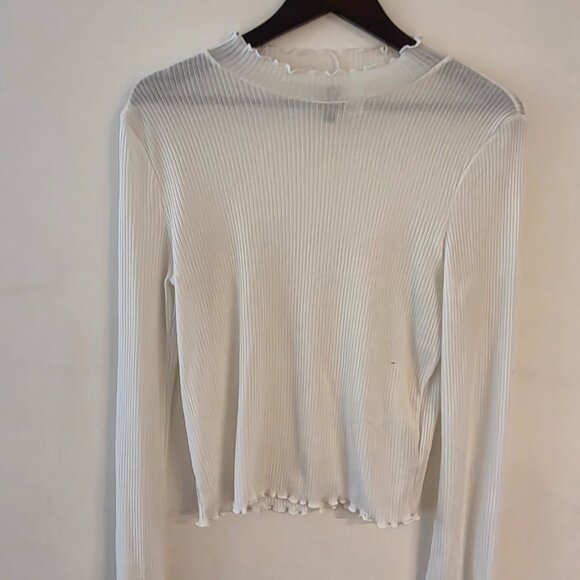 Divided by H&M Ribbed Long Sleeve Top – Size L – Never Worn - Picture 1 of 3